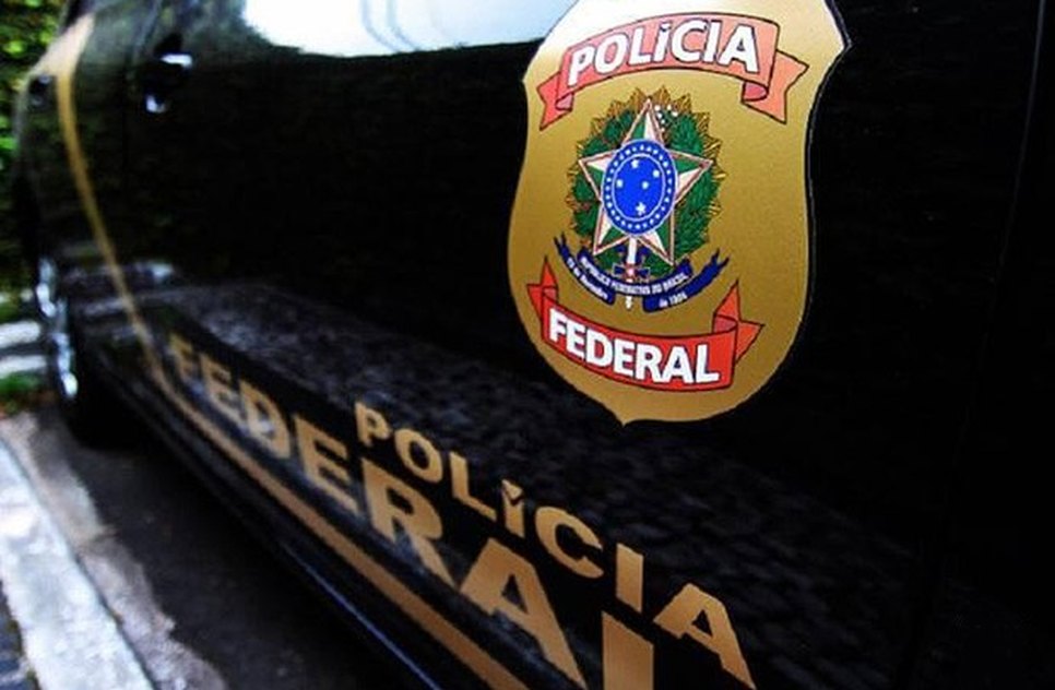 Polícia Federal cumpre novo mandado após divulgação de áudio falso contra candidato durante campanha eleitoral para Governo de Sergipe