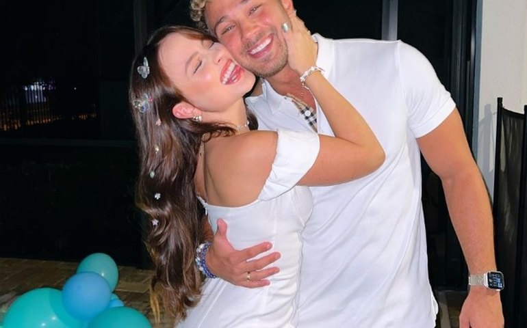 André Luiz Frambach publica mensagem de apoio para Larissa Manoela: relembre história do casal