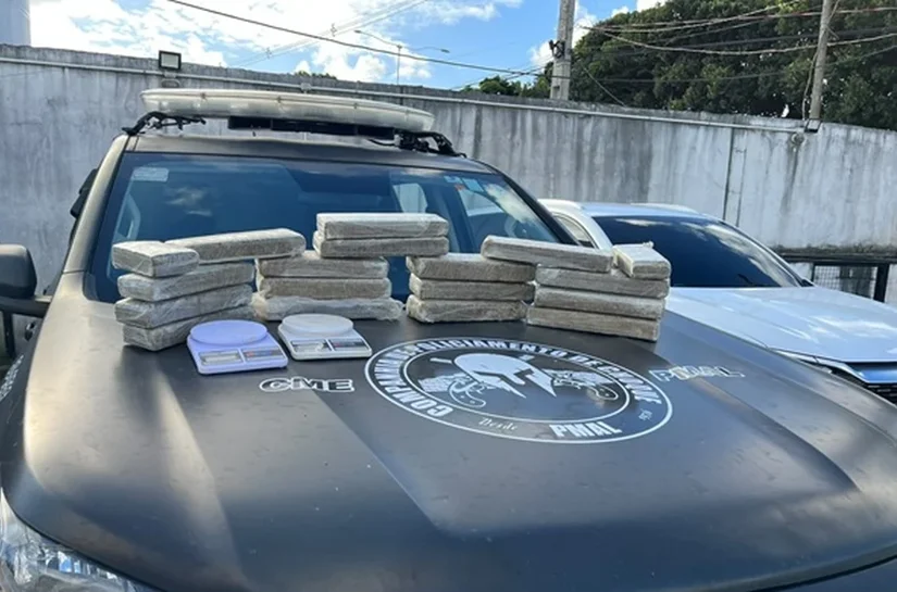 Homem é preso com cerca de 17 quilos de droga, no Feitosa