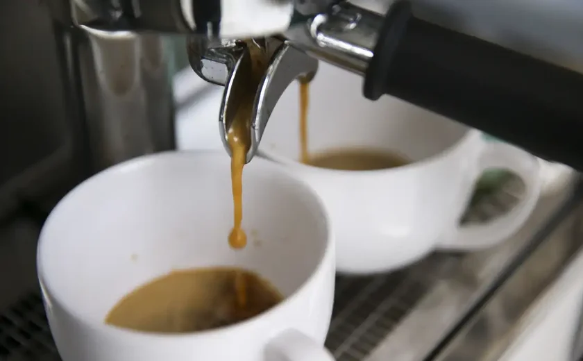 Luckin Coffee, rede de cafeterias da China, vai comprar 240 mil toneladas de café do Brasil