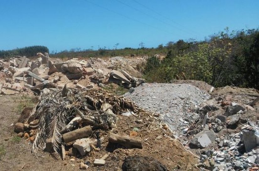 IMA notifica Prefeitura de Maceió por descarte irregular de material de construção