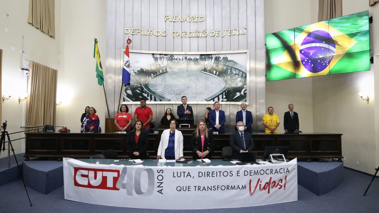 Assembleia celebra os 40 anos da Central Única dos Trabalhadores