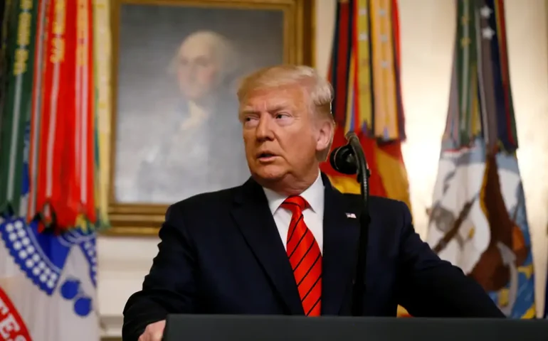 Juiz dos EUA proíbe governo Trump de revogar vistos de estudantes internacionais