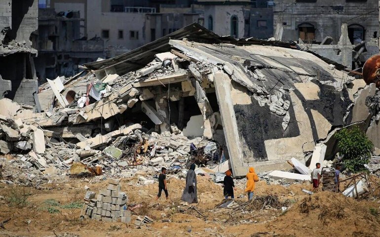 Contrariando críticas de aliados sobre Gaza, este país europeu mantém acordos de armas com Israel