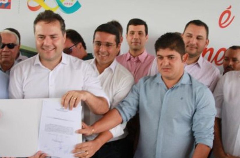 Presidente da AMA participa da assinatura da ordem de serviço do Hospital Regional do Norte