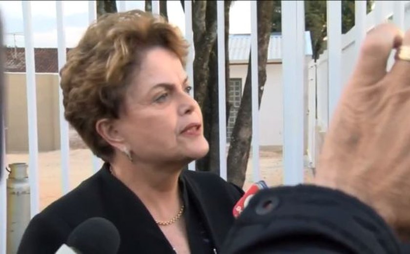 Dilma: Lula discutiu comigo como está sendo destruição da nossa maior estatal