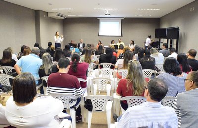 Legislativo sedia encontro de representantes dos Conselhos Municipais de Educação  
