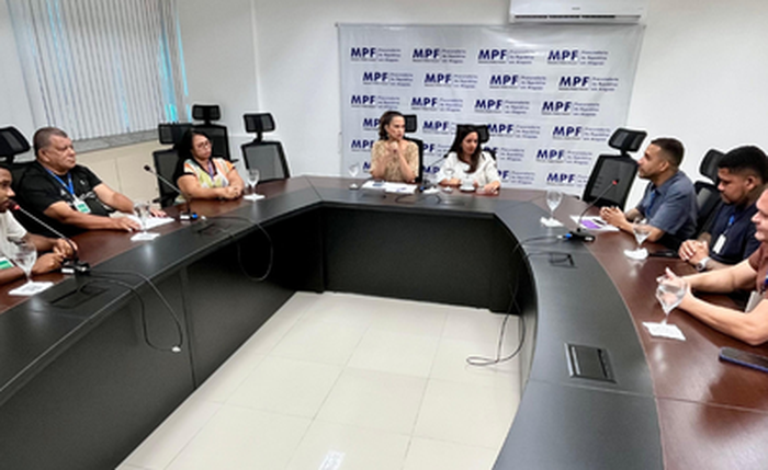 MPF recebe lideranças comunitárias para discutir investimentos do Plano de Ações Sociourbanísticas MPF recebe lideranças comunitárias para discutir investimentos do Plano de Ações Sociourbanísticas