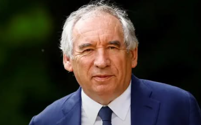 Premiê francês sobrevive a mais uma moção de censura em meio a embate sobre Previdência