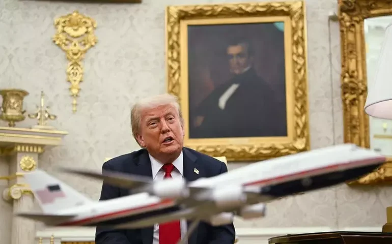 Trump dá ultimato de 50 dias para Rússia encerrar guerra