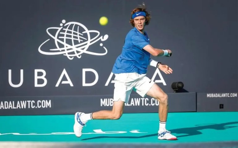 Rublev supera Shapovalov em jogo de 4 horas no US Open; Demoliner avança