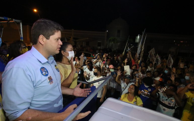 Maceió: No Vergel, Davi Davino Filho fala para comunidade sobre suas propostas