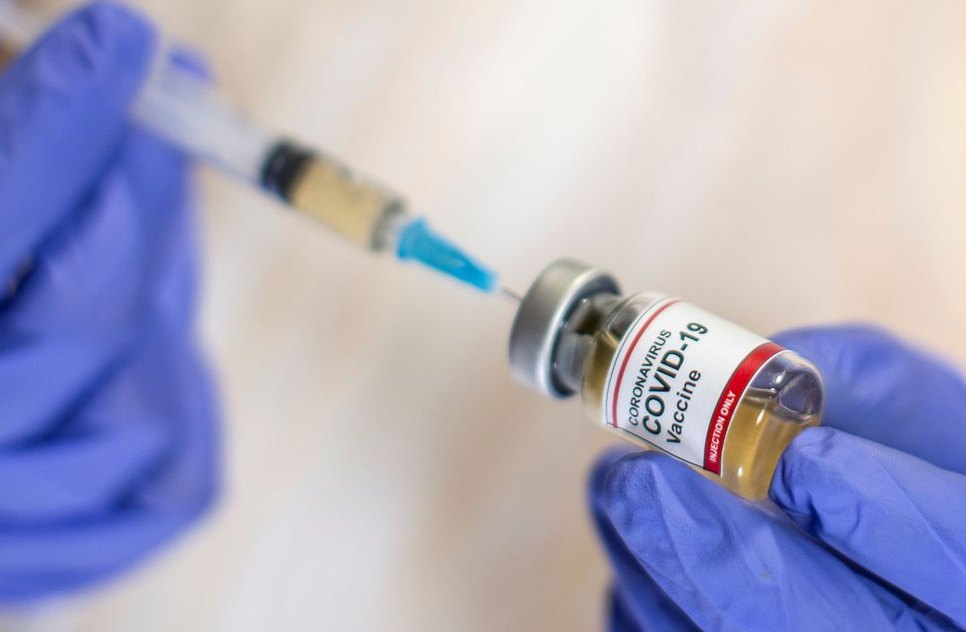 2020-11-05t143610z_1_lynxmpega414y_rtroptp_4_health-coronavirus-vaccine.jpg