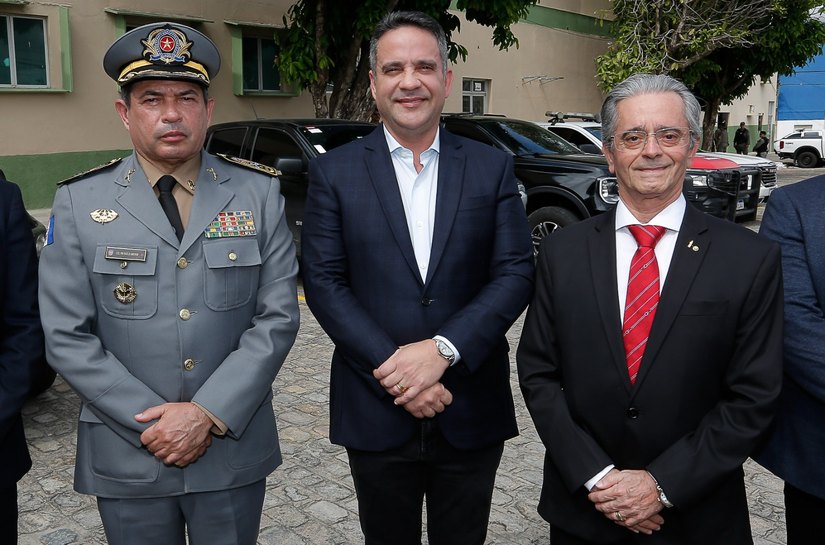 Presidente Fábio Bittencourt prestigia reinauguração do Quartel-General da PM