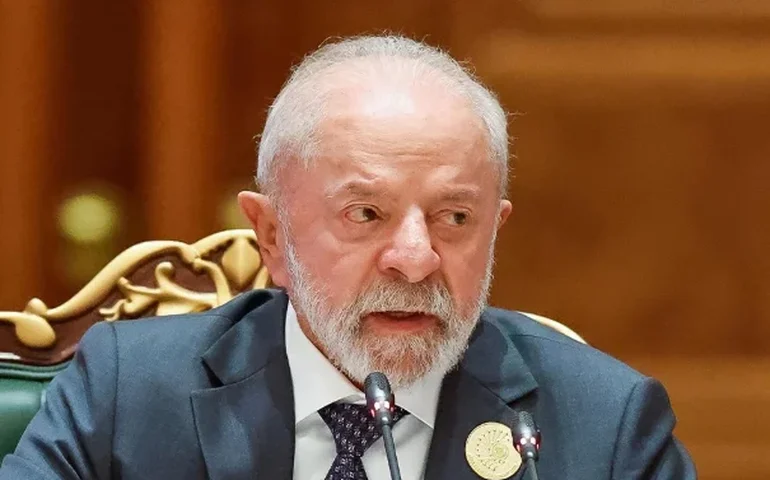 Lula demonstra otimismo por acordo com EUA após novas tarifas de Trump