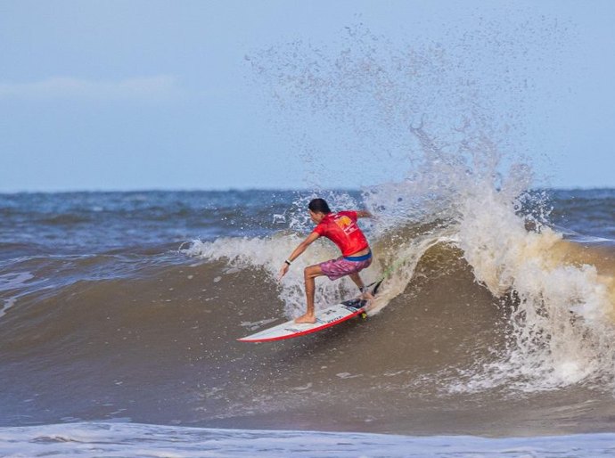 Final da 1ª etapa do Campeonato Brasileiro de Surf acontece neste domingo (12) no Pontal da Barra