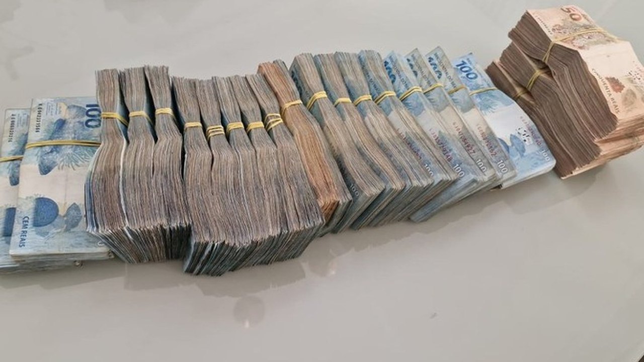 PF combate contrabando de cigarros e apreende R$ 250 mil em Alagoas