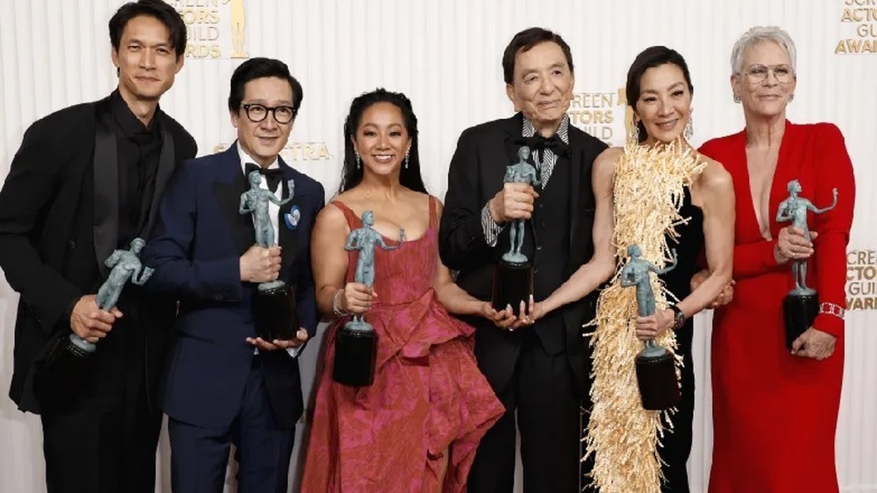 Oscar: O sucesso de ‘Tudo em Todo Lugar ao Mesmo Tempo’, favorito a melhor filme