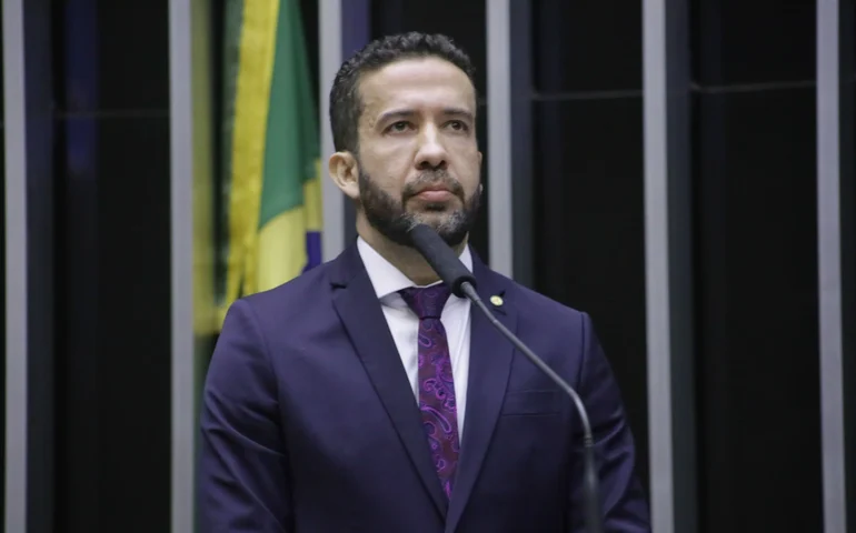 'Não banalizo a tribuna' e 'falar só por falar': as justificativas da 'bancada do silêncio', sem discursos na Câmara