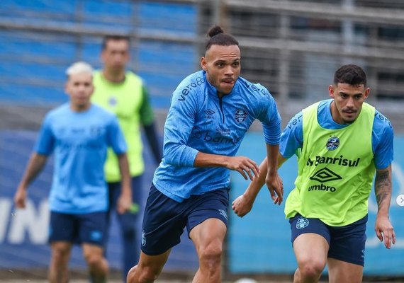 Grêmio contrata perícias e diz que não houve racismo ao flameguista Carlinhos