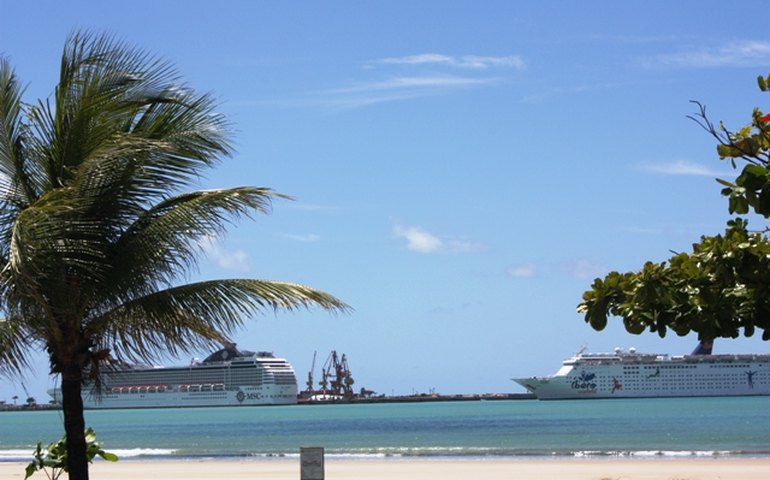 Temporada de cruzeiros movimenta turismo de Maceió