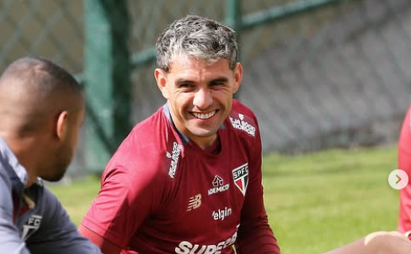 Com dívida próxima a R$ 1 bilhão, São Paulo ainda não gastou com contratações em 2025