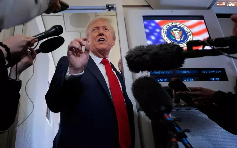 Trump diz que EUA investigarão mortes e desaparecimentos de cientistas