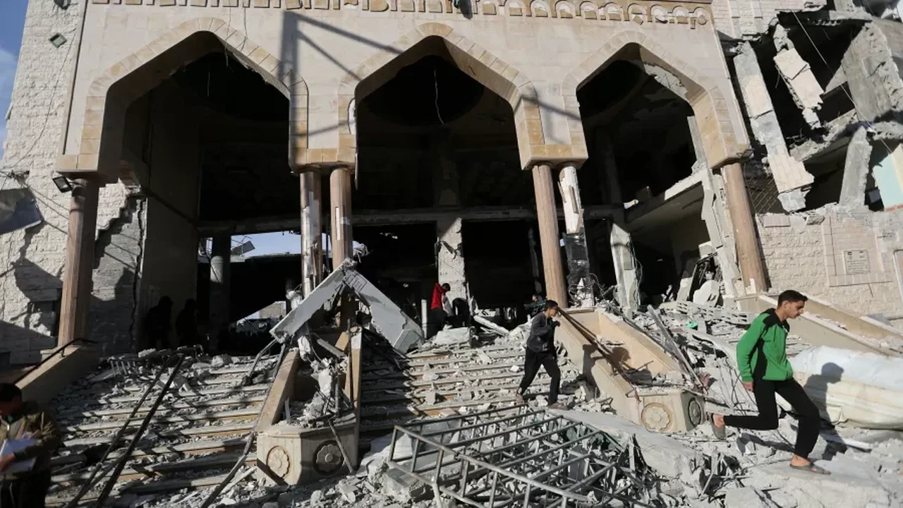 Explosões são ouvidas na passagem de Rafah, que está sob comando de Israel