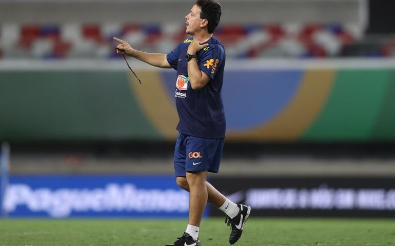 De técnico novo, seleção estreia nas Eliminatórias para a Copa de 2026