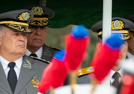 Forças Armadas defendem manifestações pacíficas e criticam excessos