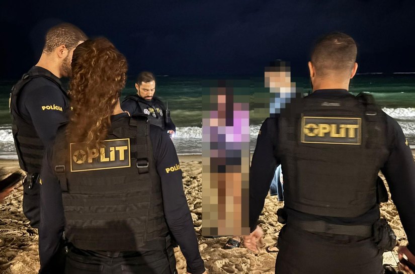 Casal é preso após se apropriar de celular perdido por passageiro em carro de aplicativo