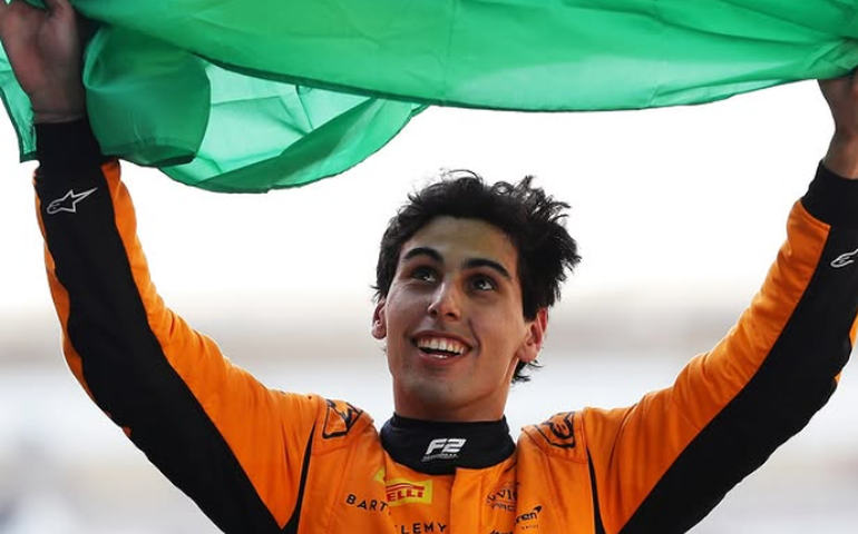 Bortoleto comemora primeiro teste na Sauber e diz estar se adaptando à F-1