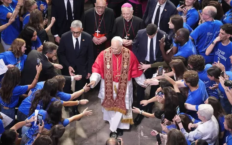 Papa fala em catalão em 1º evento em Barcelona e faz apelo contra polarização