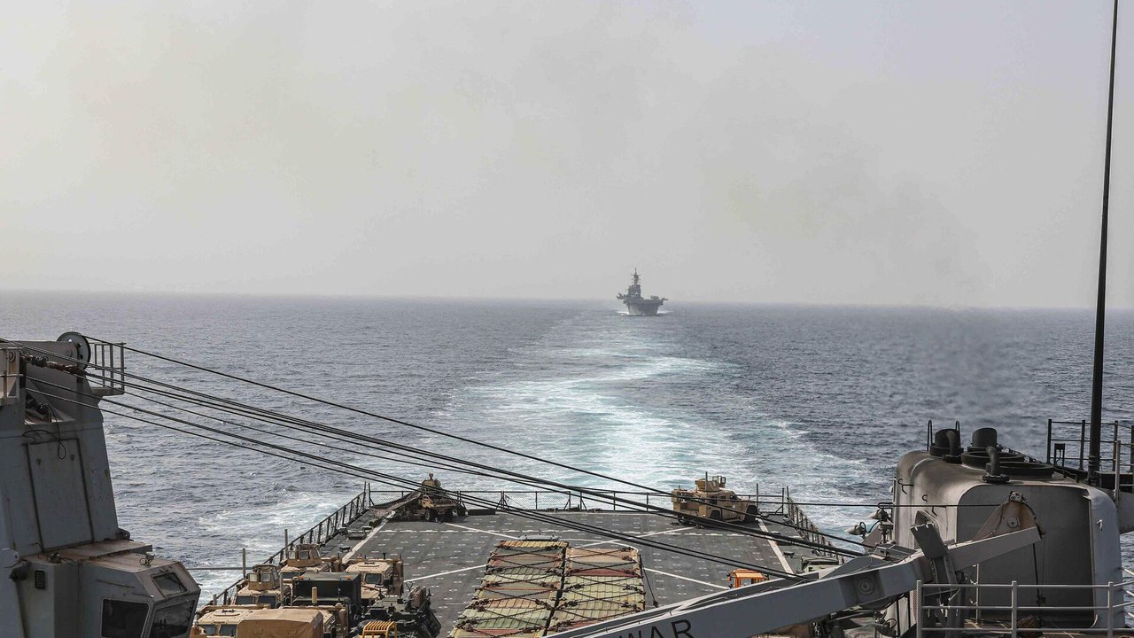 Houthis reivindicam ataque a navios de guerra no mar Vermelho, incluindo o porta-aviões dos EUA