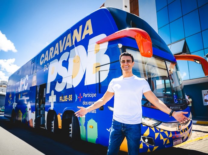 MDB tenta mais uma vez proibir circulação do ônibus conhecido como “Busão da Mudança” de JHC