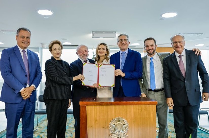 Lula anuncia rede de hospitais e serviços inteligentes do SUS: “Precisamos garantir que o povo mais humilde não seja invisível”