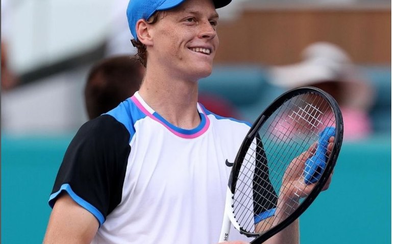 Itália celebra Jannick Sinner como número 2 do mundo e projeta topo do ranking de tênis