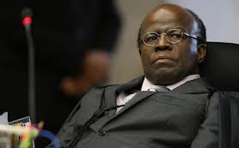 Intelectuais e juristas repudiam “AI-5” de Joaquim Barbosa