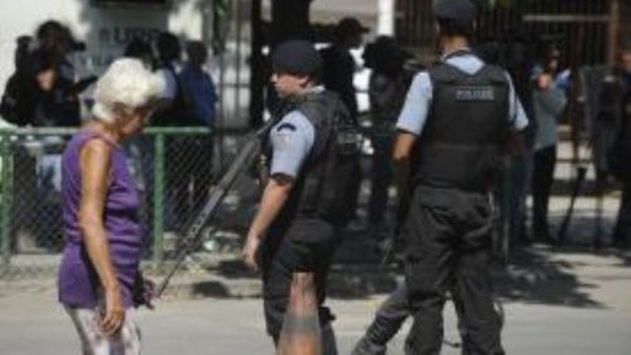 Rio: dia seguinte à ocupação da Vila Kennedy é tranquilo