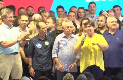 Célia Rocha anuncia votos em Collor e Biu. Rogério Teófilo aguarda definição do PSDB e indica voto em Collor