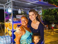 Primeira-dama realiza visita aos ambulantes durante os preparativos do Natal de Todos Nós Reprodução 