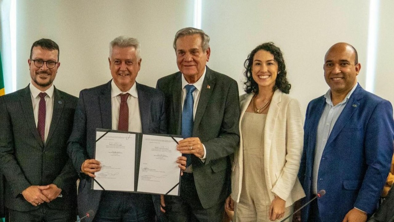 Ronaldo Lessa assina termo de cooperação para fortalecimento de ações socioambientais e econômicas