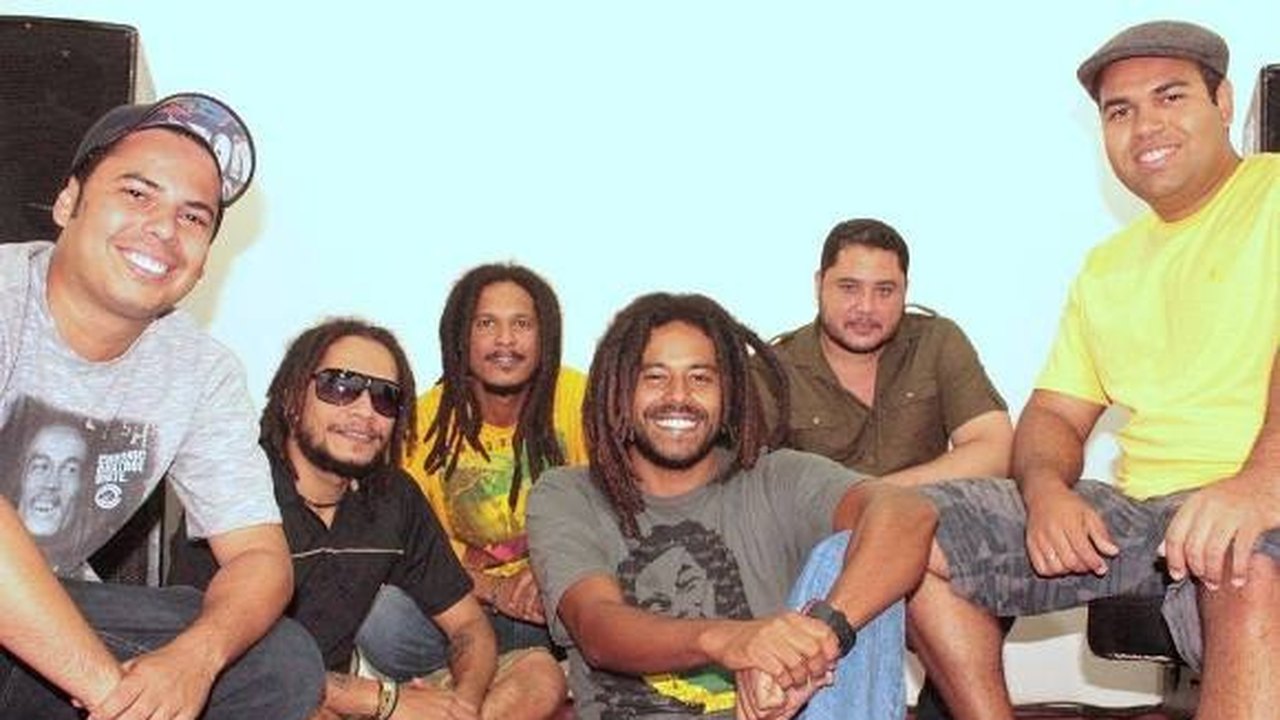MPB em Foco celebra 30 anos da carreira do cantor alagoano Junior Almeida