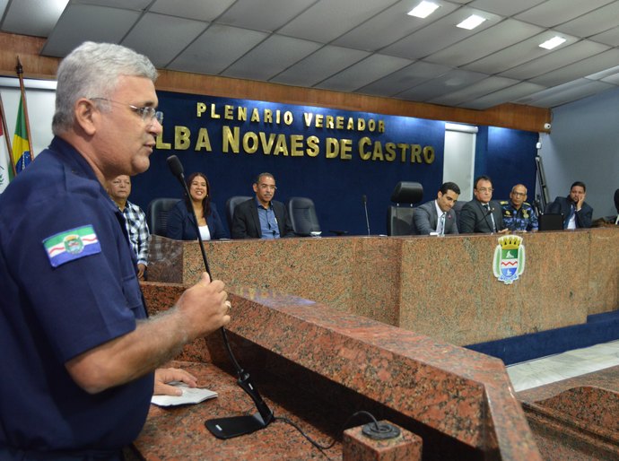 Guarda municipal é homenageado por trabalho realizado na instituição