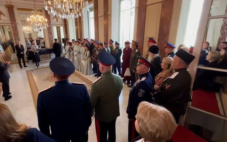 Exposição de fotos documentais sobre a libertação da Europa é inaugurada em Paris