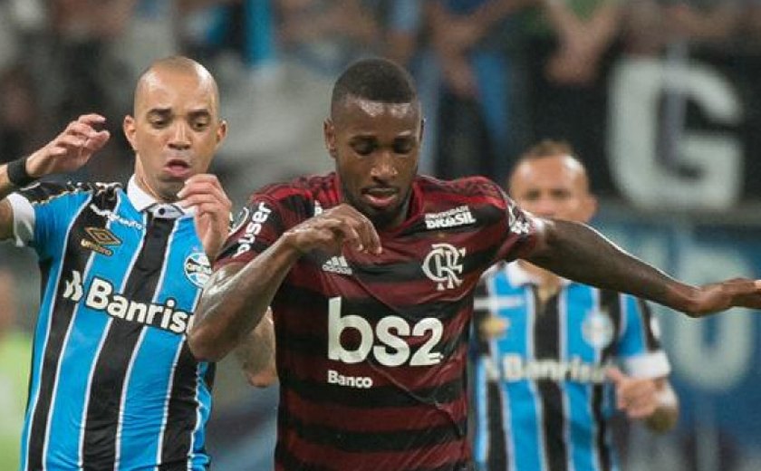 Flamengo tem três gols anulados e empata com o Grêmio na semifinal da Libertadores