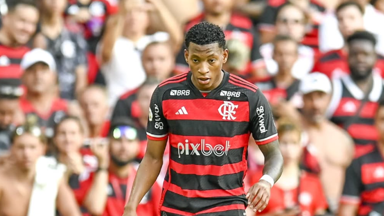 Flamengo fecha venda do atacante equatoriano Gonzalo Plata por R$ 72 milhões, diz TV
