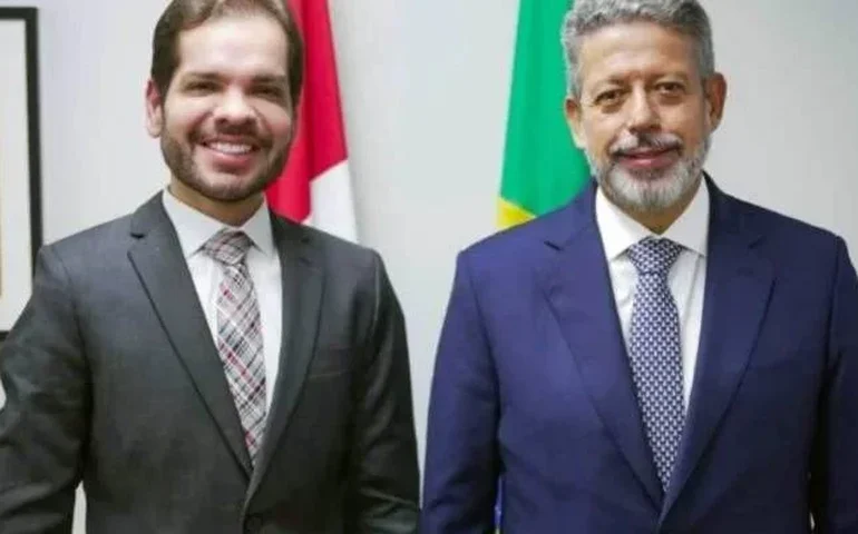 Jogo de empurra expõe cadeia de poder nas emendas: Arthur Lira cita DNOCS, mas silencia sobre suas indicações