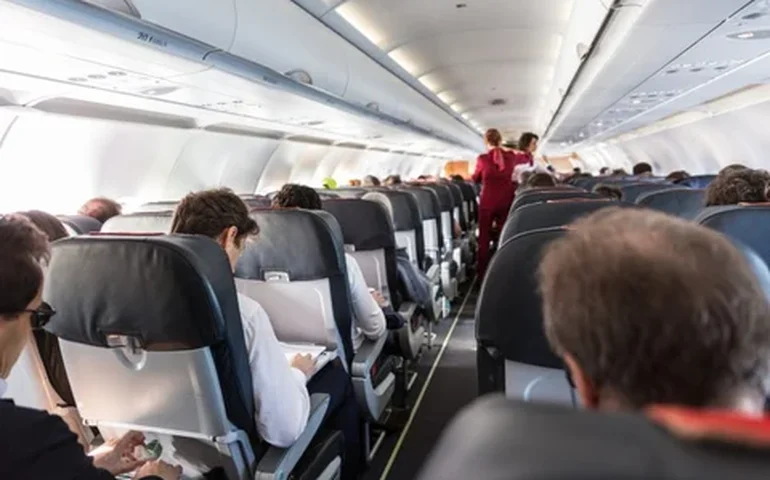 Companhia aérea se desculpa por exibir filme inapropriado em voo entre Austrália e Japão