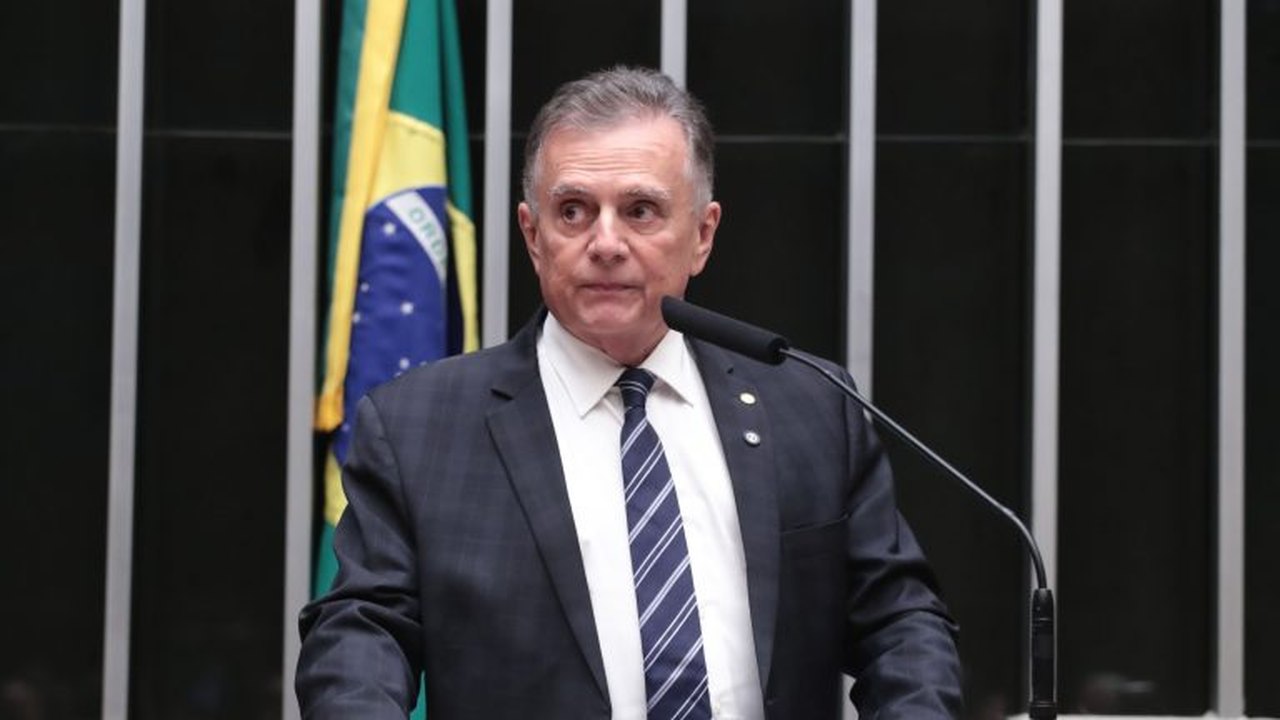 Comissão aprova projeto de lei que cria faixa preferencial para motos em capitais e rodovias